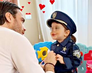 Matri e Nargi vestono Sofia da poliziotta