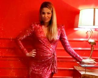 Costanza Caracciolo, guarda che pancino