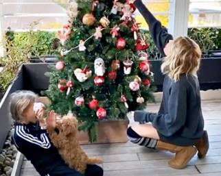 Alessia Marcuzzi anticipa il Natale