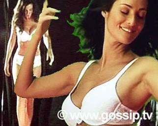 Un'intima serata con Arcuri e amiche...