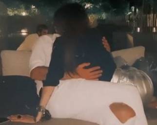 Nina Moric mostra il nuovo fidanzato