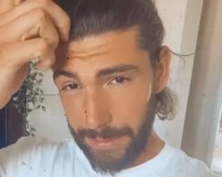 Ignazio Moser perde il portafoglio per strada