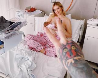 Ferragnez, l'allattamento di Vittoria