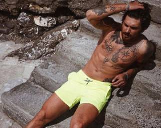 Andrea Cerioli, ecco chi è il sexy naufrago