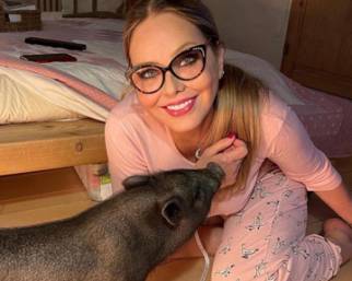 Ornella Muti vive con una maialina domestica