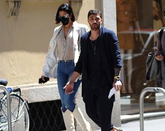 Iannone con la presunta fidanzata a Milano