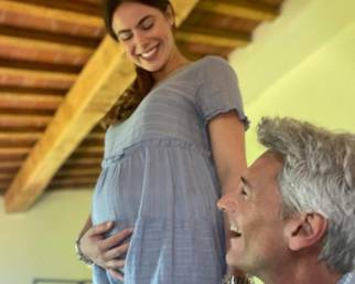 Roberto Farnesi, la gioia di diventare padre: tenera foto