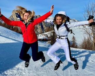 Michelle Hunziker, vacanze invernali con Serena Autieri