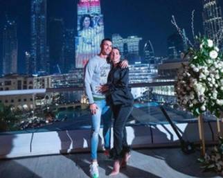 Georgina Rodriguez festeggia 28 anni